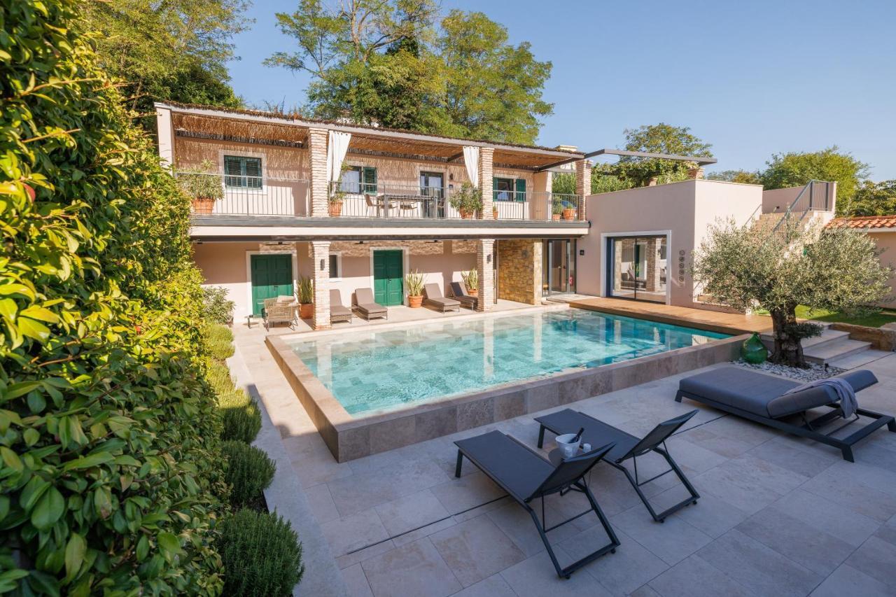 Vila Robida & Spa Črni Kal 外观 照片