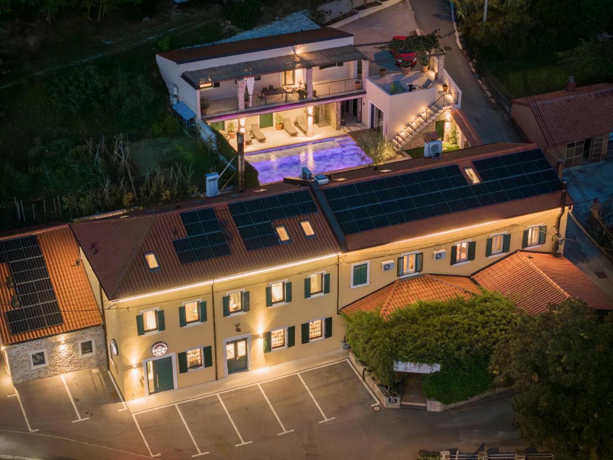 Vila Robida & Spa Črni Kal 外观 照片